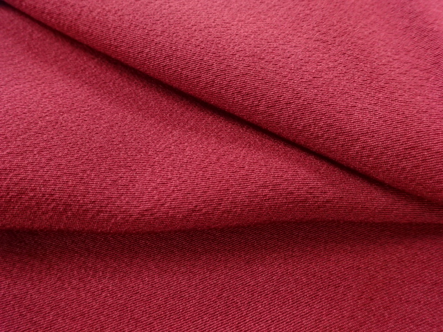  一ツ紋色無地着物（比翼・内袖付き）